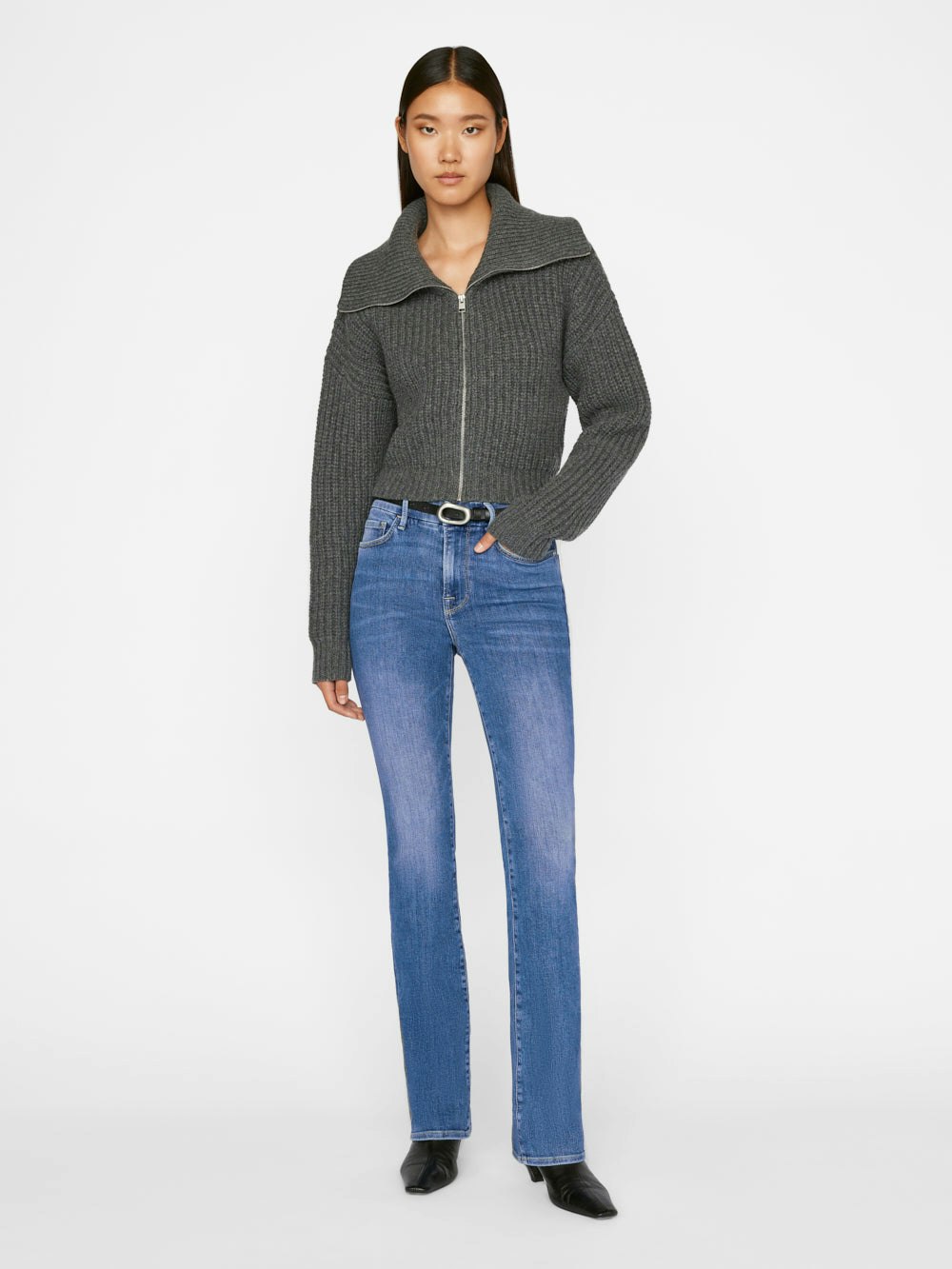 jeans full body view alt:hover